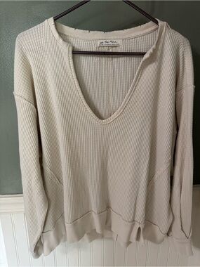 We The Free Beige Cream Waffle V-Neck Pullover Oversized extra small